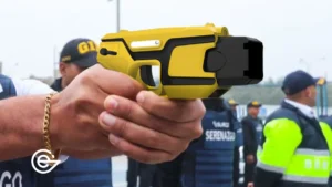 Serenos podrán usar pistolas eléctricas o de electrochoque en lucha contra la criminalidad